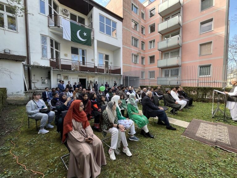 National Day of Pakistan Celebrated with Patriotic Zeal at the Embassy of Pakistan Vienna, Austria