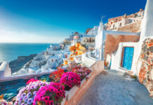 Navigating High Airfare Prices: The Resilience of Tourism in Greece
